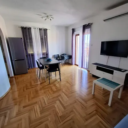 Lu-do Apartament